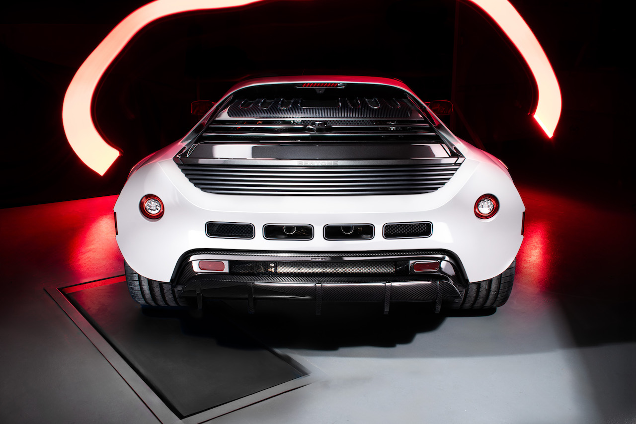 Bertone_Runabout_7_1